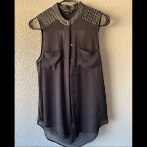 Rock & Republic Sleeveless Black Flowy Spiked Top - Size Small